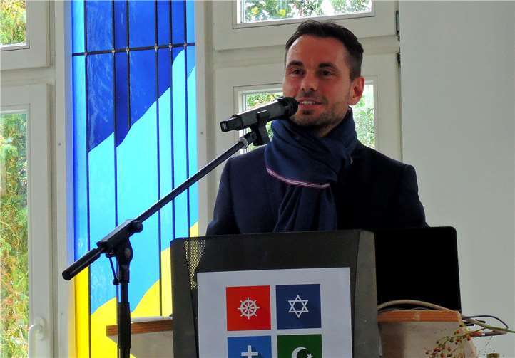 Der Koblenzer Oberbürgermeister David Langner richtete als Schirmherr des Hospiztages ein Grußwort an die Teilnehmer.