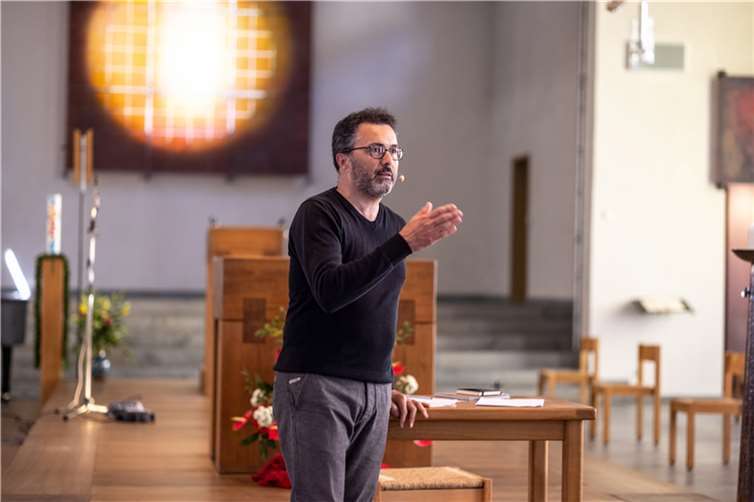 Der Koblenzer Schauspieler Bruno Lehan bei den Proben.  Foto: WeG-Initiative