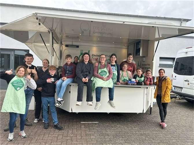 Der Kochbus des Landes Rheinland-Pfalz besuchte die Förderschule.  Foto: privat