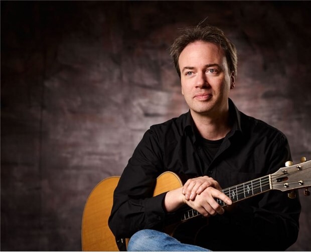 Der Kölner Gitarrist Markus Segschneider kommt ins b-05. Foto: privat