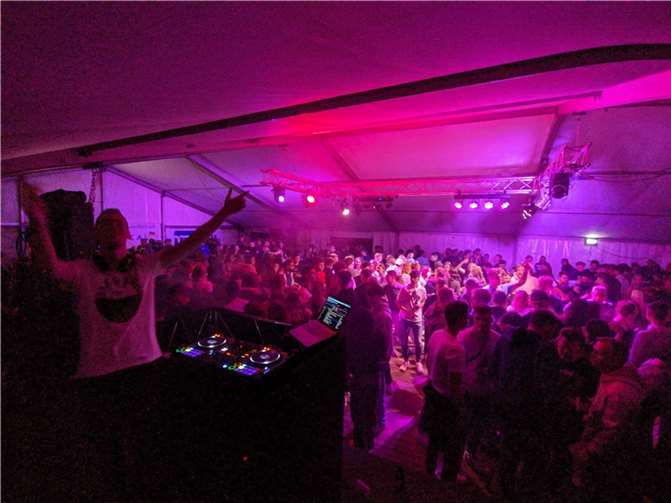 Der Kölschabend am 19. Mai ist der Höhepunkt des Jubiläums. Auftreten werden die Bands „Fiasko“, „Kempes Feinest“, „Funky Marys“ und „Miljö“. Foto: privat