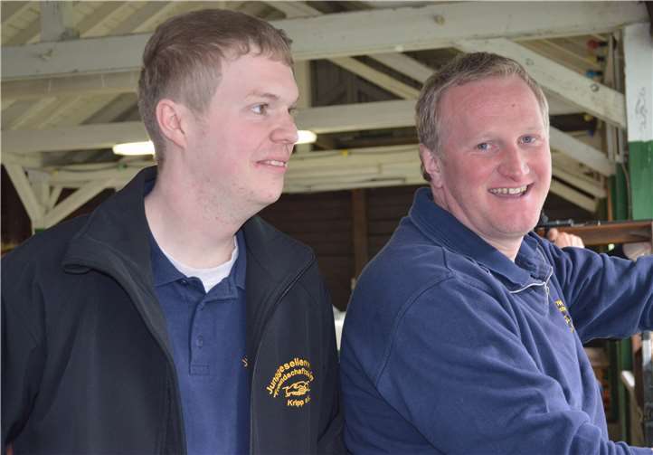 Der König der Inaktiven, Markus Schäfer (rechts), mit Präsident Marc Boes.