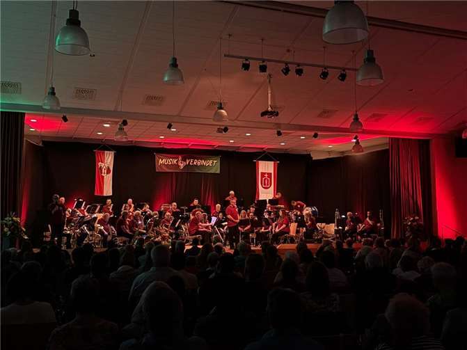 Der Konzertabend begann festlich mit „The Olympic Spirit“ von John Williams.  Foto: privat