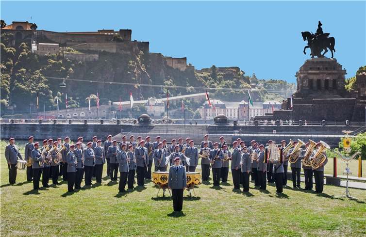 Der Kreismusikverband Mayen-Koblenz und die Blaskapelle Ettringen laden zum Benefizkonzert mit dem Heeresmusikkorps Koblenz ein.  Foto: privat