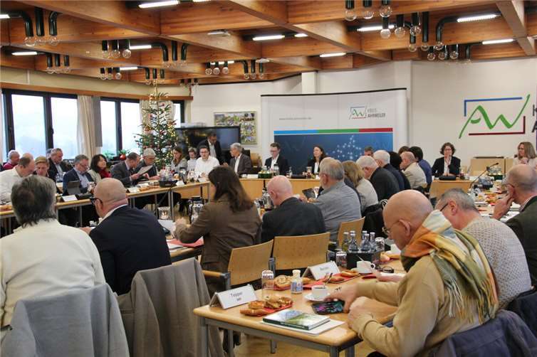 Der Kreistag von Ahrweiler tagte in seiner letzten Sitzung des Jahres zum Kreishaushalt 2025. Foto: GS