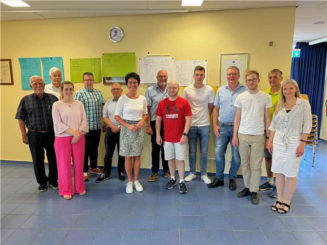 Der Kreisvorstand der CDU bei seiner Sitzung in der Bausenberghalle in Niederzissen.  Foto: Michael Schneider