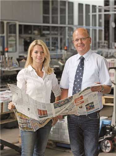 Der Krupp Verlag mit Juniorchefin Susanne Krupp und Geschäftsführer Herrmann Krupp unterstützen als mittelständisches Familienunternehmen und Medienpartner dasGewinnspiel des Bunten Kreis