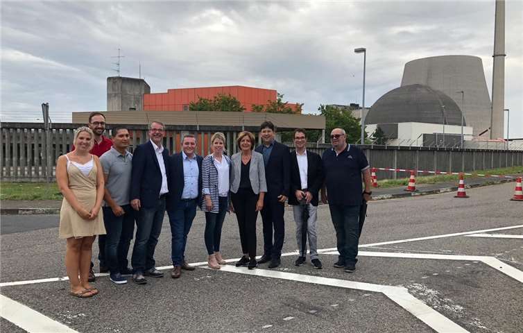 Der Kühlturmabriss ist ein starkes Symbol für eine neue Ära- da ist sich die SPD Mayen-Koblenz sicher.Foto: SPD