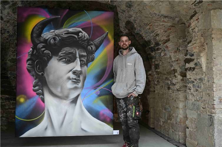 Urbane Kunst: gestalterisch virtuos, frech interpretiert, emotional geprägt Der Künstler Steffen Tschuck.