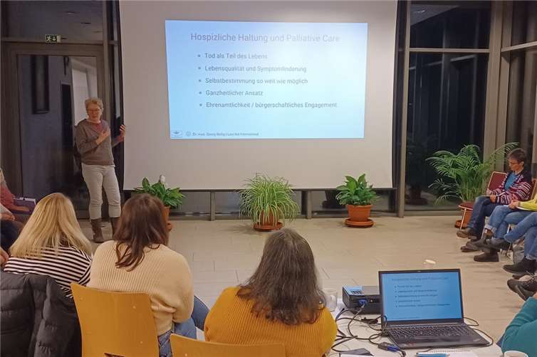 Der Kurs bot eine wertvolle Gelegenheit, mehr Sicherheit im Umgang mit dem Lebensende, dem Tod und der Palliativversorgung zu gewinnen.Foto: privat