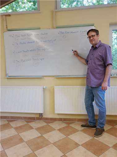 Allgemeiner Integrationskurs in Selters – Noch Plätze frei! Der Kurs findet dienstags bis freitags von 8:45 bis 11:45 Uhr im Funktionalgebäude des Oberwaldstadions in Selters statt.