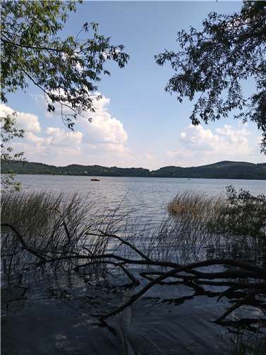 Der Laacher See, der größte rheinland-pfälzische See, steht auch in diesem Jahr wieder zur Wahl.  Foto: VG-Verwaltung Mendig/Pauly