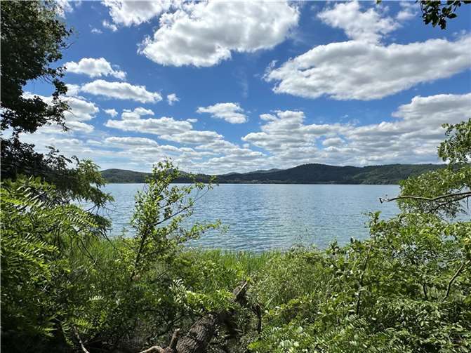 Der Laacher See wurde wieder einmal zum rheinland-pfälzischen Lieblingssee gewählt.  Foto: VG-Verwaltung Mendig/Stefan Pauly