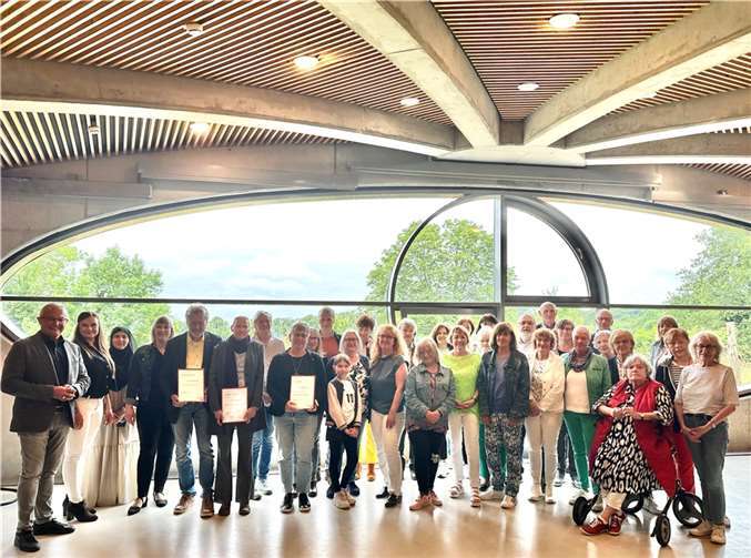 Der Landkreis Neuwied hatte seine Lernpatinnen und Lernpaten zum diesjährigen Lernpatentag nach Schloß Monrepos eingeladen.  Fotos: Thomas Herschbach
