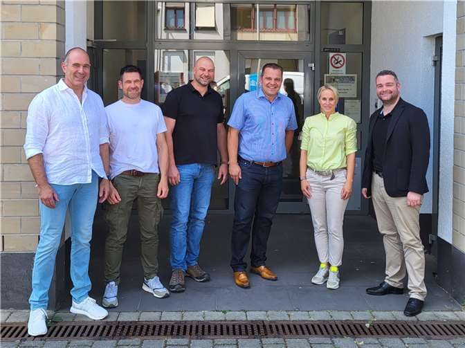 Der Landtagsabgeordneter Torsten Welling (CDU) (1.v.r.) beim Besuch der Kriminalinspektion in Mayen.  Foto: privat