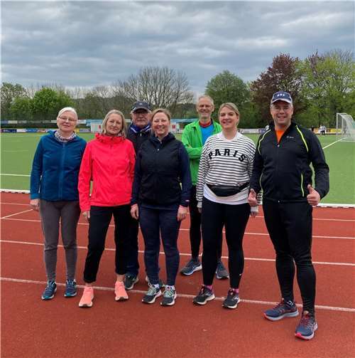 Der Lauftreff vom TV Linz freut sich auf den 17. Neuwieder Deichlauf. Quelle: TV Linz