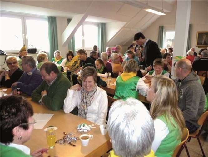 Der Lehrer-Welsch-Saal war bei der Arzdorfer Kirmes voll besetzt. D. Klocke