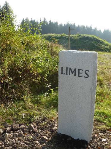 Der Limesgrenzstein vom Förderkreis „Limes frei“. Foto: privat