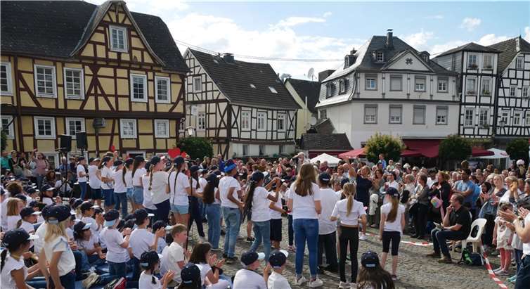 Der Linzer Marktplatz war von begeisterten Zuhörern gefüllt.