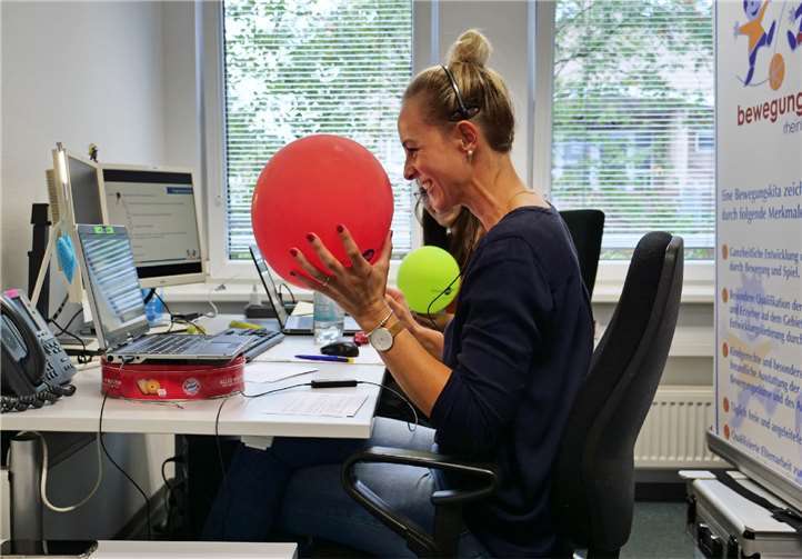 Der Luftballon zieht sich wie ein roter Faden durch die Veranstaltung.
