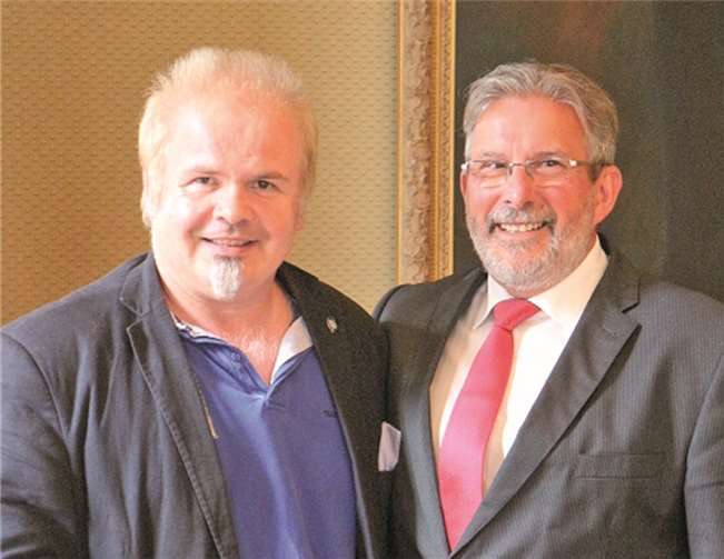 Der Luxemburger Parlamentspräsident Mars Di Bartolomeo und DGB-Vorsitzender Ferhat Cato.privat