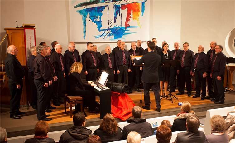 Der MGV Dernbach gastierte in der evangelischen Kirche in Urbach.WT