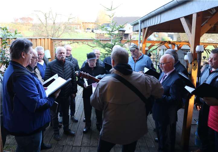 Der MGV Lautzert-Oberdreis unterhielt die Gäste mit seinen Liedern.