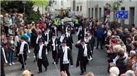 Der MGV Moselgruß, dieses Jahr als „Gülser Harmonists“ unterwegs, lieferte den z...
