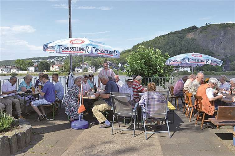 Der Männerchor Remagen feierte sein Sommerfest beim Wassersportverein. AB