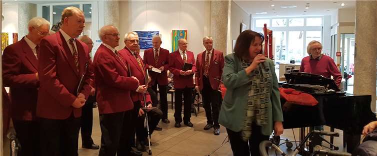 Der Männerchor bei ihrem Konzert für die Seniorinnen und Senioren.Privat