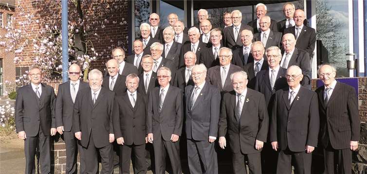 Der Männerchor freut sich jederzeit über neue Sänger. privat