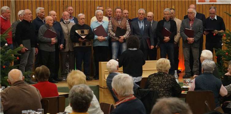 Der Männergesangverein „Eintracht“ brachte Abwechslung, durch seine schwungvollen Lieder. Foto: privat