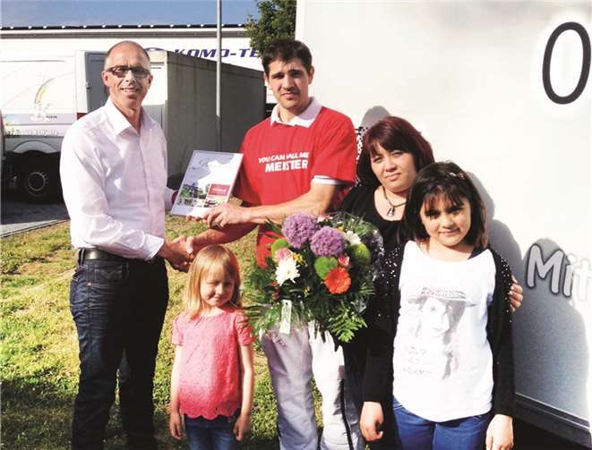 Der Malerfachbetrieb Otmar Klein ist stolz auf den Kollegen Erich Daungauner. FRE