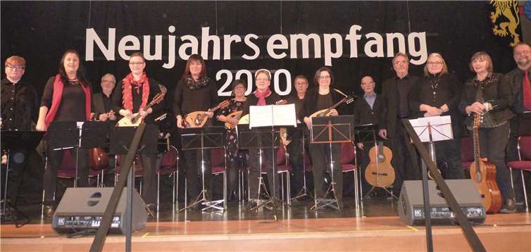 Der Mandolinenclub „Wanderlust“ aus Mendig musizierte unter der Leitung von Thomas Braun gemeinsam mit dem Mandolinenclub Arion aus Trimbs.