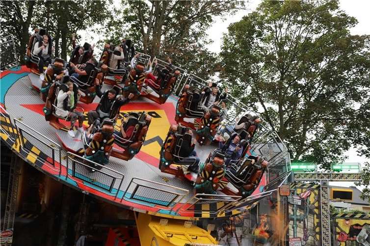 Der Markt zog viele Besucher an. Foto: WAMFO.de