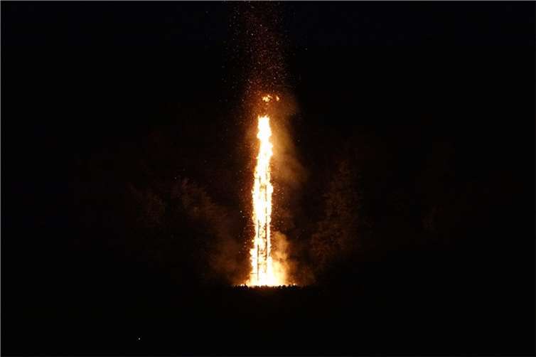 Der Martinsfeuer der Ahrhut. 