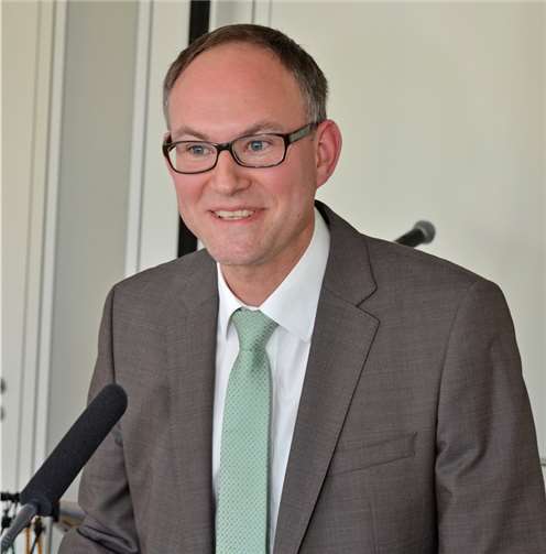 Der Mayener Kirchenmusiker Thomas Schnorr freute sich sichtlich über die Auszeichnung.