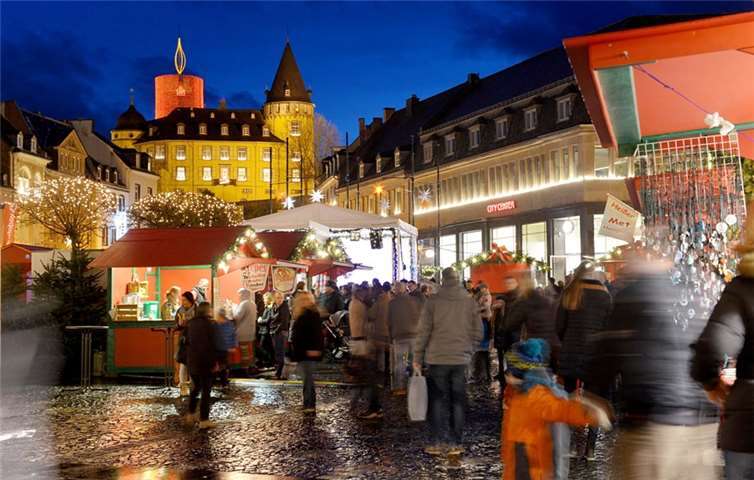 Der Mayener Weihnachtsmarkt lockt vielzähligen Angeboten. MY Gemeinschaft