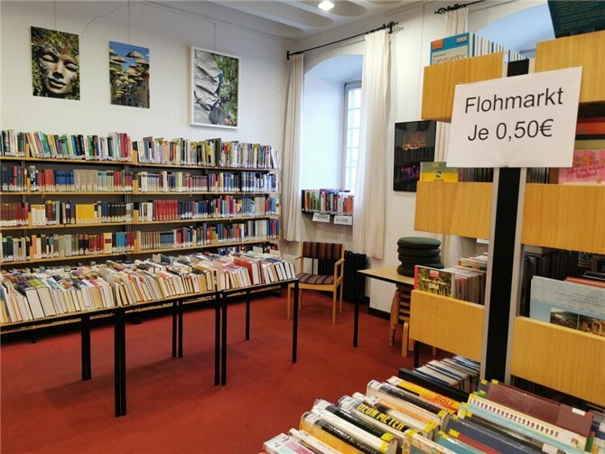 Der Medienflohmarkt in der Stadtbibliothek Bad Neuenahr-Ahrweiler geht in die Verlängerung! Foto: Stadtverwaltung Bad Neuenahr-Ahrweiler