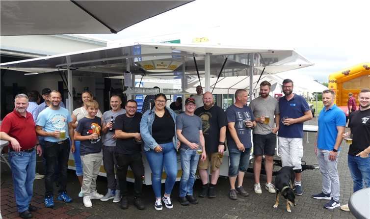 Der Meisterbetrieb KFZ-Technik REIF in Münstermaifeld hatte zu einem Tag der offenen Tür mit einem Blick hinter die Kulissen eingeladen. Fotos: TE