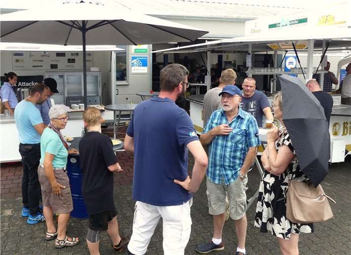 Der Meisterbetrieb KFZ-Technik REIF in Münstermaifeld hatte zu einem Tag der offenen Tür mit einem Blick hinter die Kulissen eingeladen.