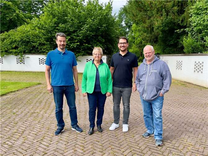 Der Metternicher CDU-Vorsitzende Dennis Rademacher, gemeinsam mit den Mitgliedern des Stadtrates Anne Schumann-Dreyer, Andreas Biebricher und Eitel Bohn. Quelle: CDU Metternich
