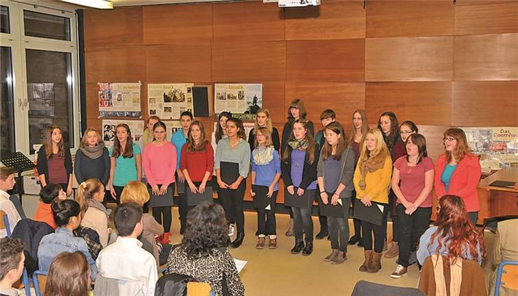 Der Mittel- und Oberstufenchor beendete den tollen Musikabend. privat