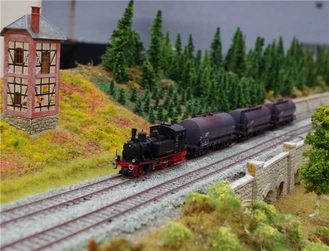 Der Modelleisenbahnclub zeigt seine Anlagen.Privat