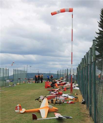 Der Modellflug kennt keine Altersgrenzen – das zeigte sich eindrucksvoll an diesem Tag. Foto: Modellfluggruppe Koblenz e.V.