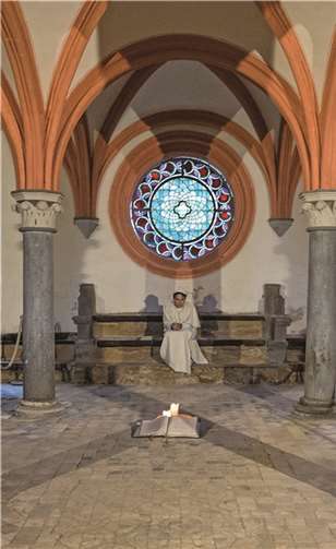 "Der Mönch von Rommersdorf" erzählt vom Leben in der Abtei Rommersdorf aus der Sicht eines Mönches der als junger Mann in den Orden eingetreten ist und sein ganzes Leben dort verbracht hat. privat