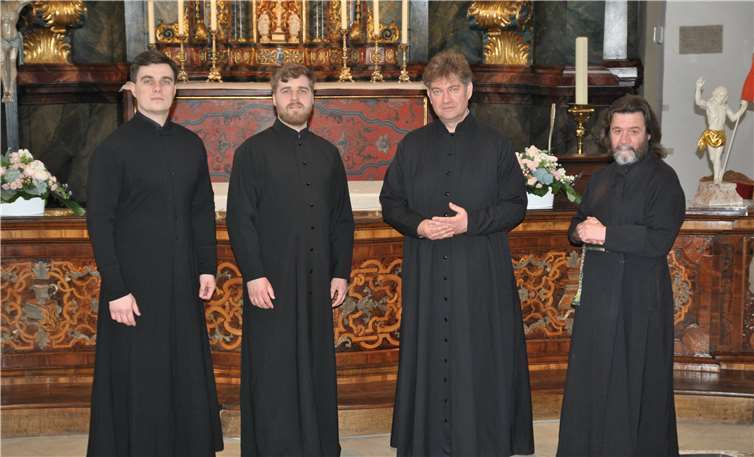 Der Mönchschor aus Russland lässt die „russische Seele“ aufleuchten.privat