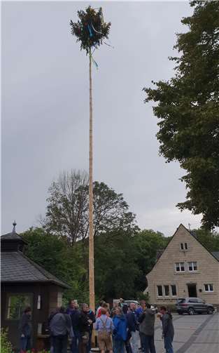 Der Montag, der mit seinem Dämmershoppen den Abschluss der diesjährigen Kirmes darstellte, füllte nochmals das „Wohnzimmer“.