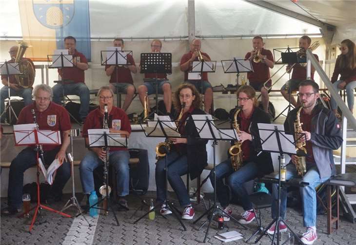 Der Musikverein „In Treue Fest“ sorgtean allen vier Kirmestagen für beste musikalische Unterhaltung.