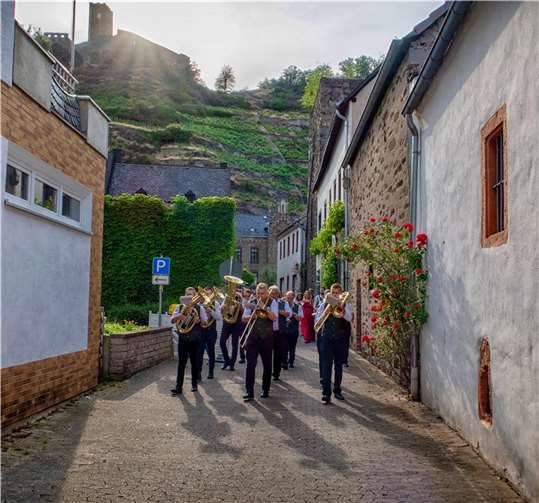 Der Musikverein Kobern während des Festumzuges. Foto: Constantin Breitkreutz